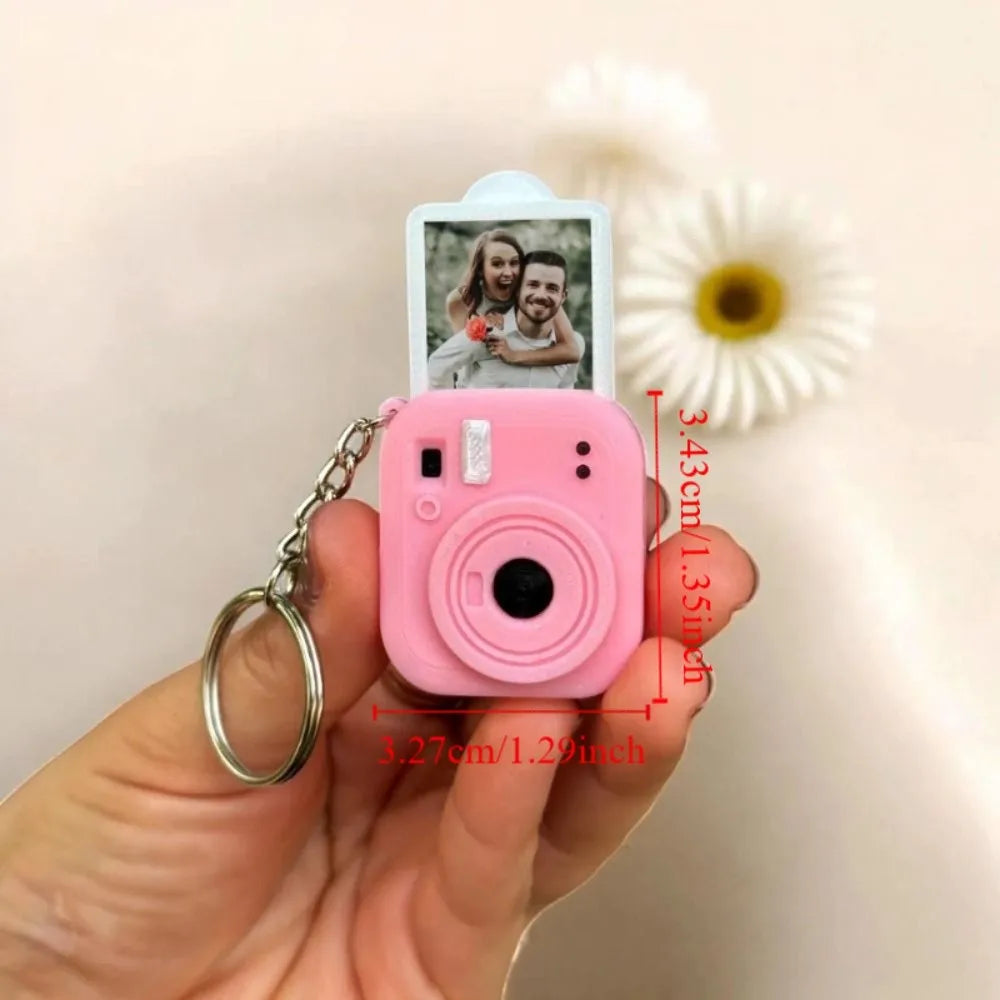 Mini Camera Keychain – 3D Printed Retro Camera Pendant